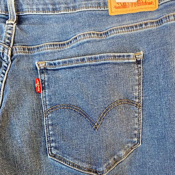 Levi’s Shaping Skinny Blue Jeans size 20W - Picture 7 of 7